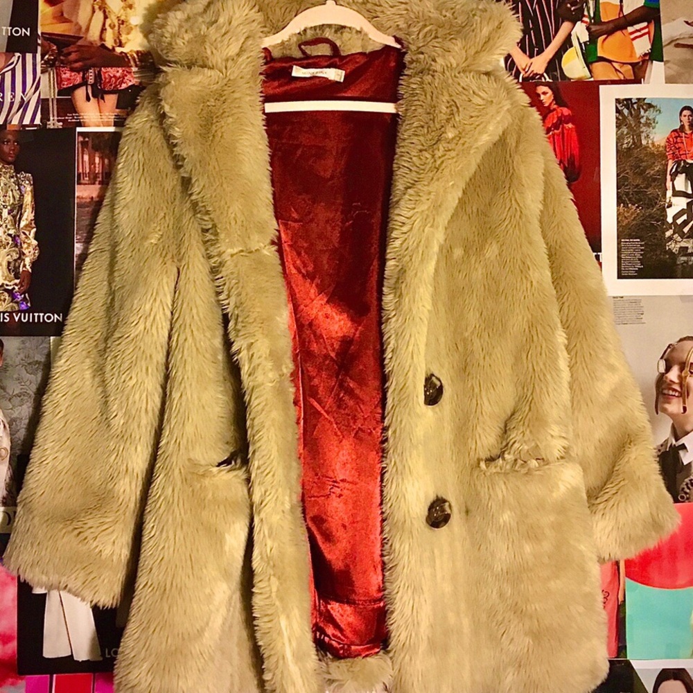 Vintage faux fur coat lined in silk